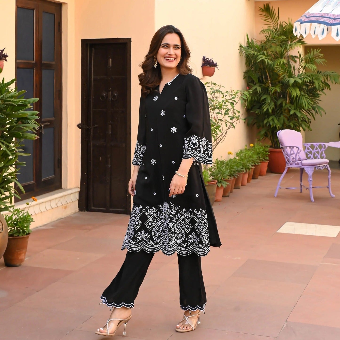 BEAUTIFUL EMBROIDERED BLACK CO-ORD SET