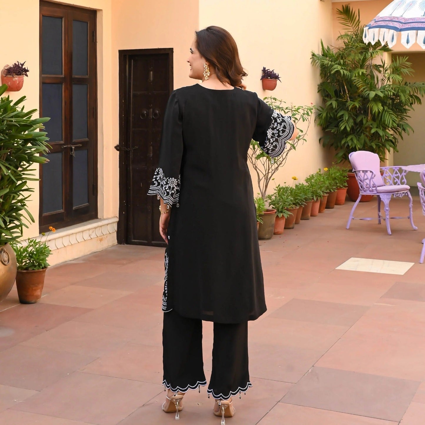 BEAUTIFUL EMBROIDERED BLACK CO-ORD SET